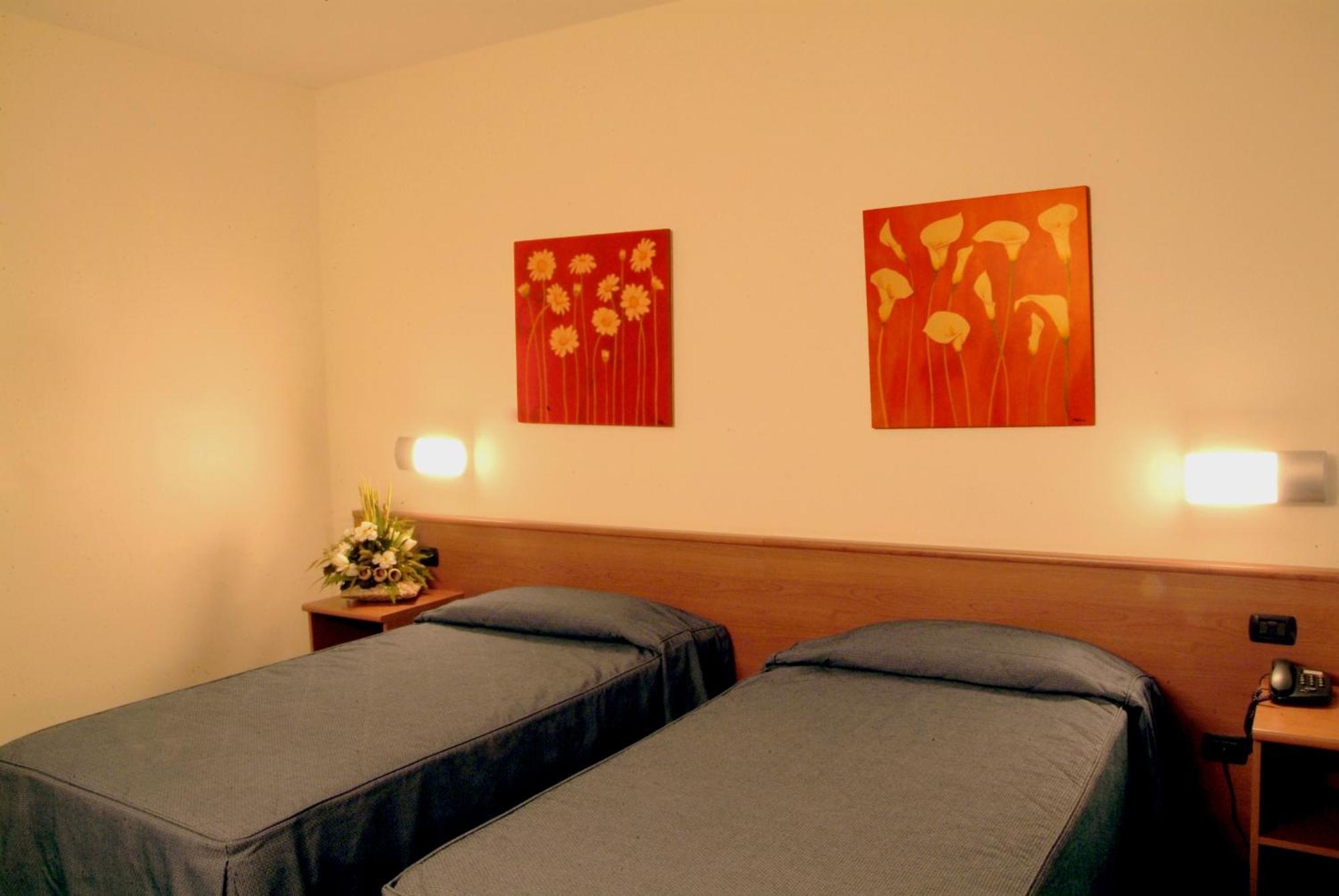 Hotel Gallia Pianezza Εξωτερικό φωτογραφία