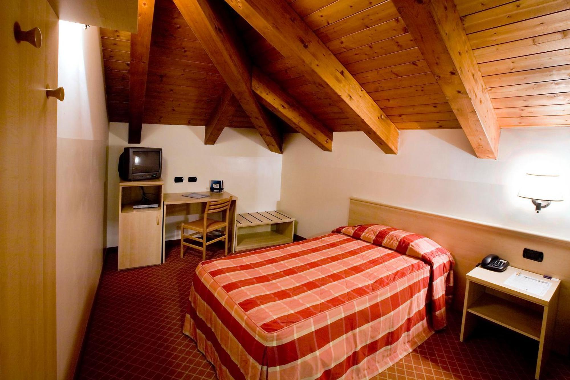Hotel Gallia Pianezza Εξωτερικό φωτογραφία