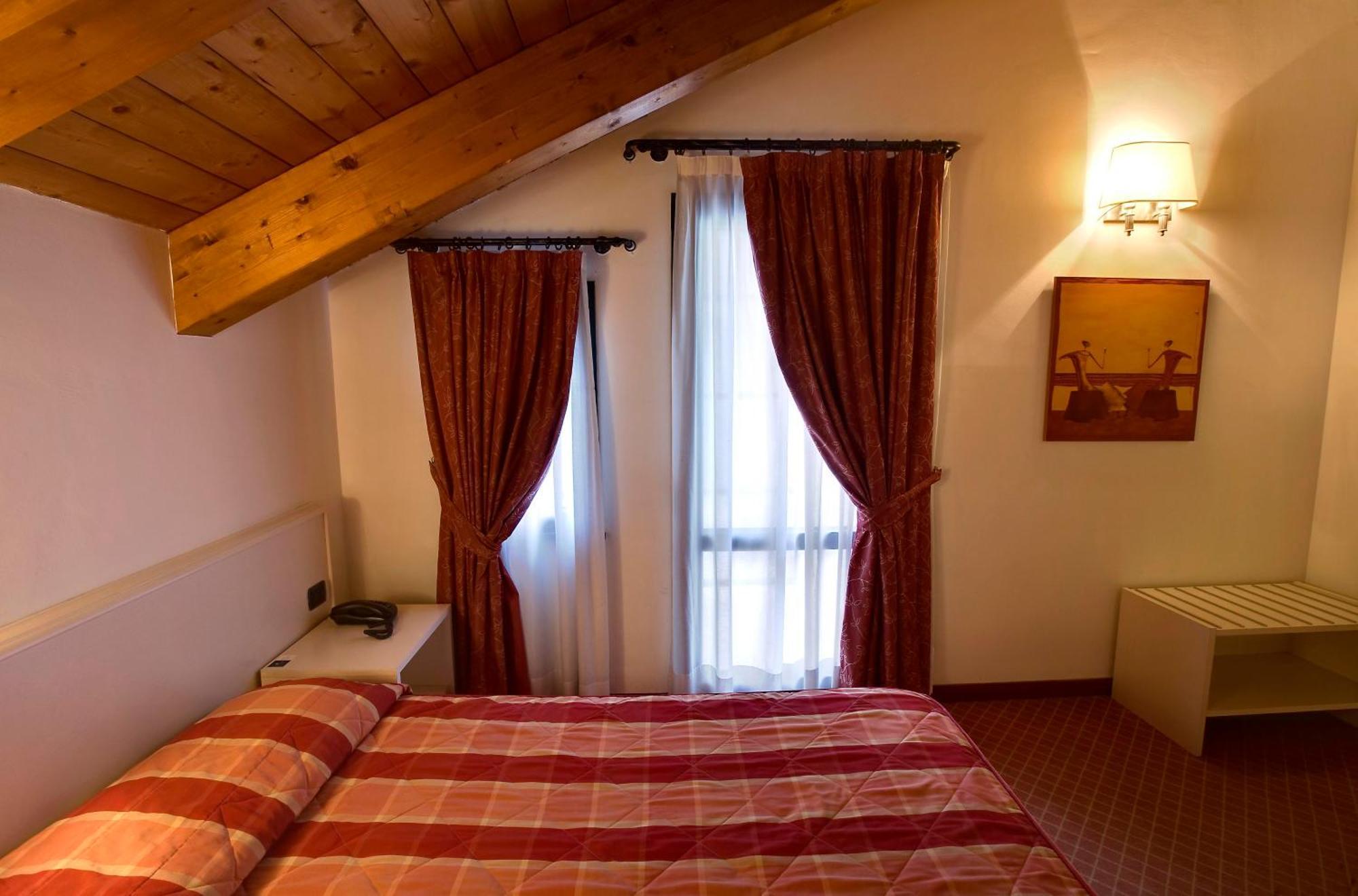 Hotel Gallia Pianezza Εξωτερικό φωτογραφία