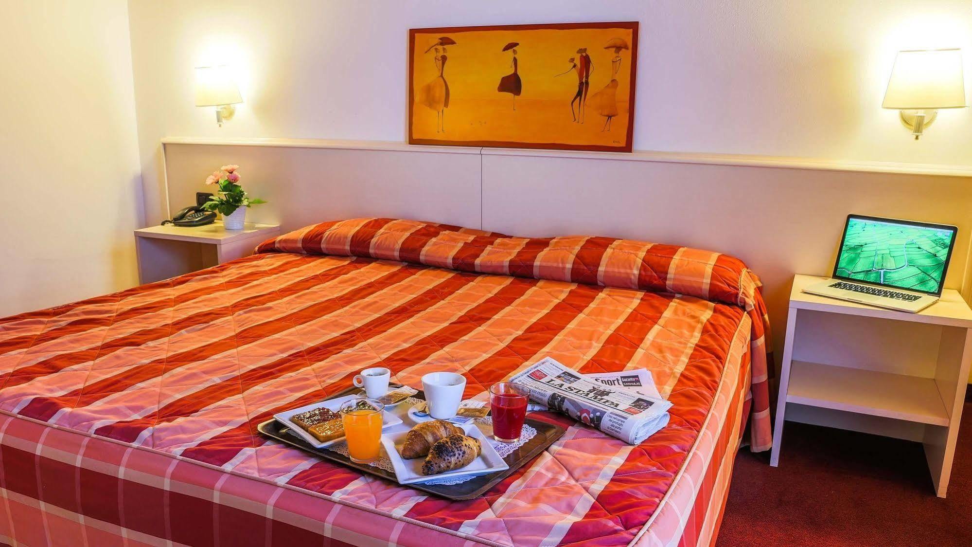 Hotel Gallia Pianezza Εξωτερικό φωτογραφία