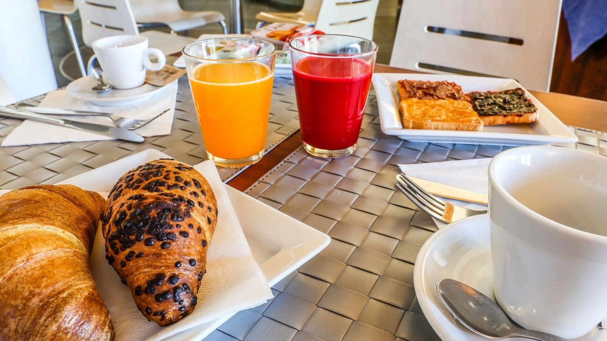 Hotel Gallia Pianezza Εξωτερικό φωτογραφία