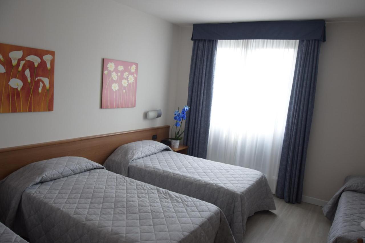 Hotel Gallia Pianezza Εξωτερικό φωτογραφία